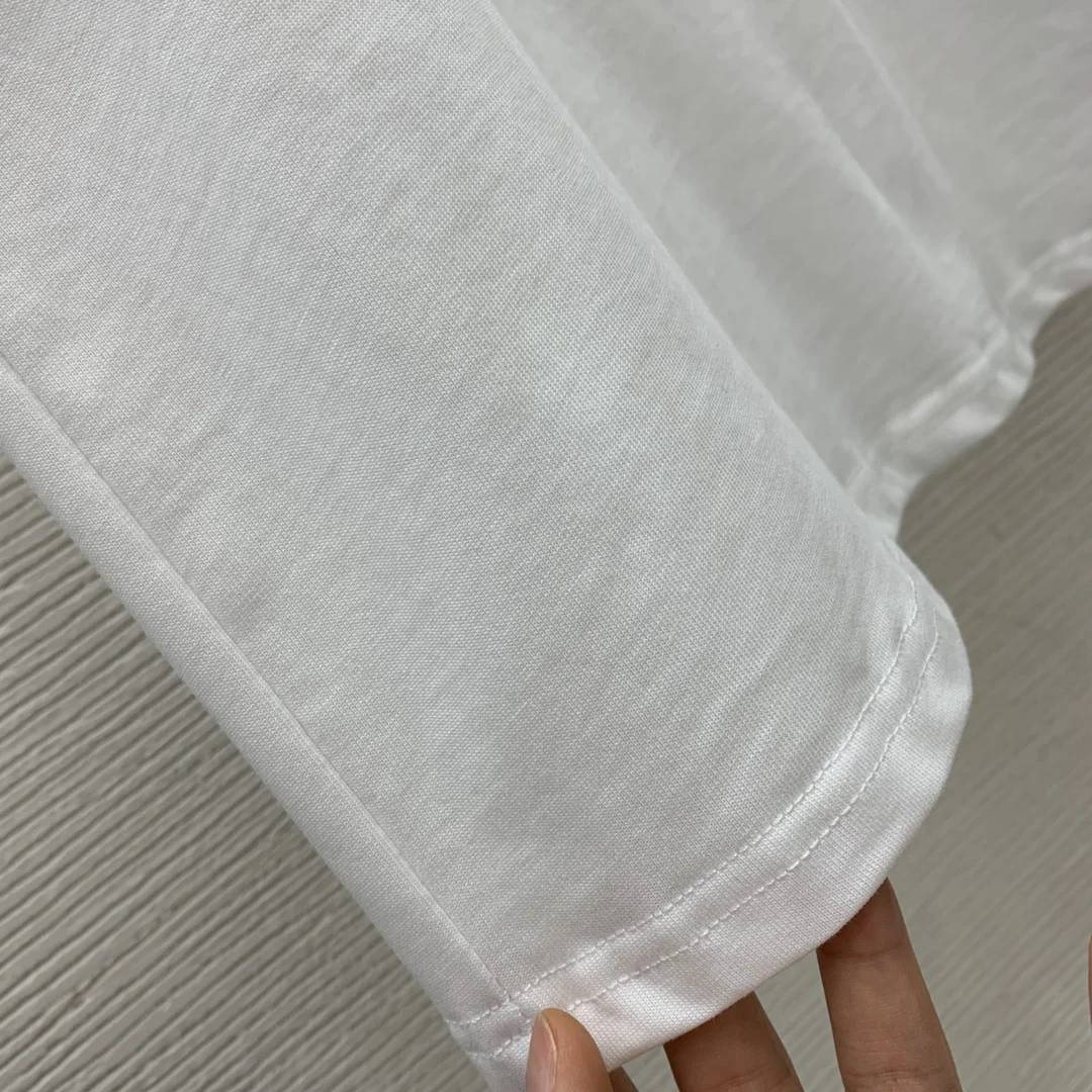 Летняя новая футболка из хлопчатобумажной ткани с большим буквенным принтом, заниженным плечом, коротким рукавом и круглым вырезом в стиле знаменитостей, топ