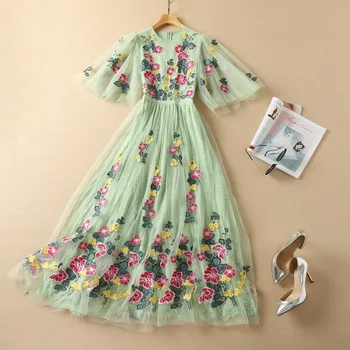 Европейская и американская женская одежда Зима 2022, новинка, сетчатое платье с цветочной вышивкой и рукавом из пяти точек, Модное зеленое плиссированное платье